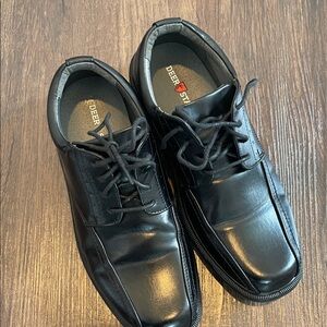 Deer Stags Black Dress Shoes - Size 7M
